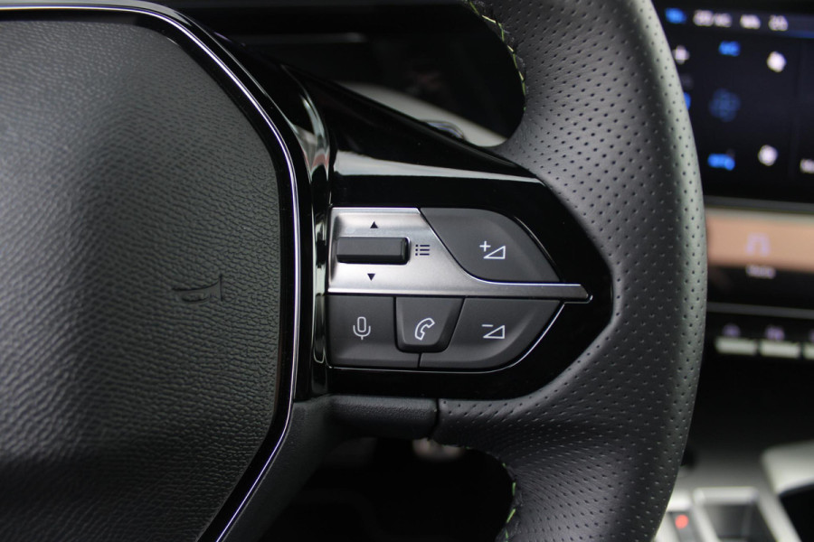 Peugeot e-408 GT AVANTAGE 58 kWh | PANORAMA SCHUIF/KANTEL DAK | WARMTEPOMP | HIFI PACK: (DRAADLOZE TELEFOONLADER, FOCAL PREMIUM HIFI SYSTEEM MET 10 SPEAKERS) | 360 VISION & DRIVE ASSIST PLUS PACK: (360° CAMERA MET 4 HD CAMERA'S, CLEAN CABIN,3D NAVIGATIE SYSTEEM) |  ELEKTRISCH VERSTELBARE VOORSTOELEN MET MASSAGE FUNCTIE EN STOELVERWARMING | BEKLEDING ALCANTARA/KUNSTLEDER | DRAADLOZE APPLE CARPLAY/ANDROID AUTO | 19" LICHTMETALEN VELGEN "GRAPHITE" | LED MATRIX KOPLAMPEN | DONKERE HEMELBEKLEDING | SFEER VERLICHTING | ELEKTRISCH BEDIENBARE ACHTERKLEP | PACK DRIVE PLUS PACK: (PACK SAFETY,