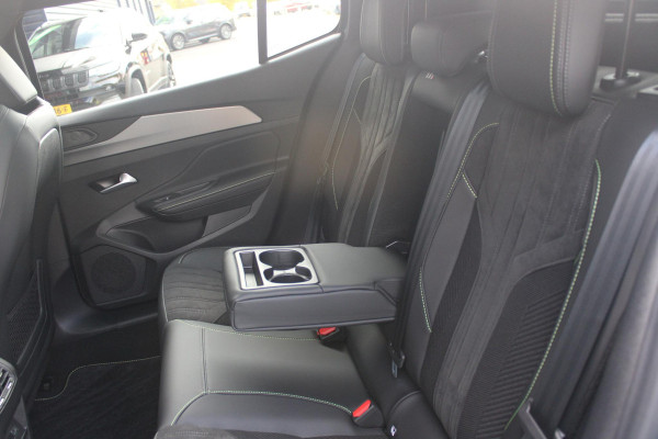 Peugeot e-408 GT AVANTAGE 58 kWh | PANORAMA SCHUIF/KANTEL DAK | WARMTEPOMP | HIFI PACK: (DRAADLOZE TELEFOONLADER, FOCAL PREMIUM HIFI SYSTEEM MET 10 SPEAKERS) | 360 VISION & DRIVE ASSIST PLUS PACK: (360° CAMERA MET 4 HD CAMERA'S, CLEAN CABIN,3D NAVIGATIE SYSTEEM) |  ELEKTRISCH VERSTELBARE VOORSTOELEN MET MASSAGE FUNCTIE EN STOELVERWARMING | BEKLEDING ALCANTARA/KUNSTLEDER | DRAADLOZE APPLE CARPLAY/ANDROID AUTO | 19" LICHTMETALEN VELGEN "GRAPHITE" | LED MATRIX KOPLAMPEN | DONKERE HEMELBEKLEDING | SFEER VERLICHTING | ELEKTRISCH BEDIENBARE ACHTERKLEP | PACK DRIVE PLUS PACK: (PACK SAFETY,