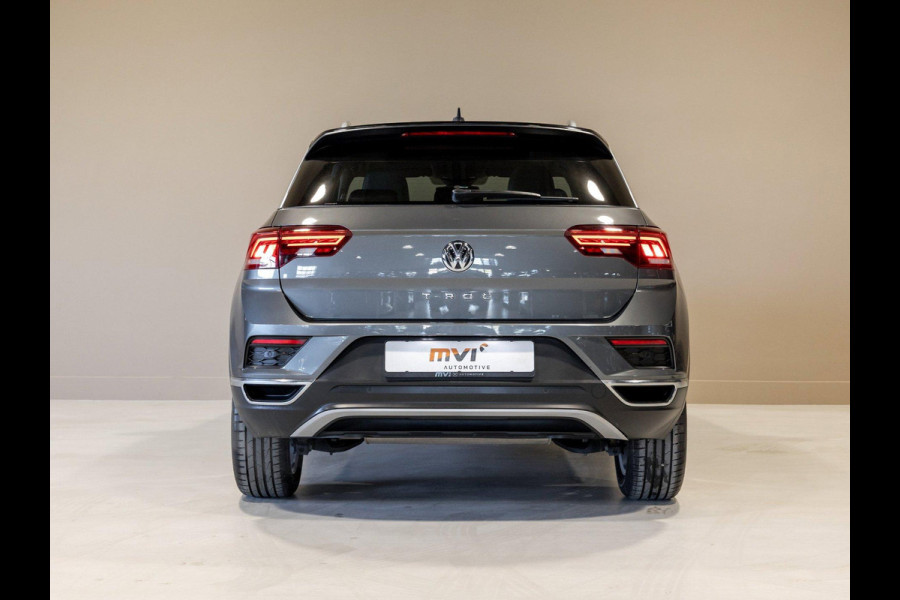 Volkswagen T-Roc 1.5 TSI Sport / 150pk / Panorama dak / Lederen bekleding / Achteruitrijcamera / Stoelverwarming /