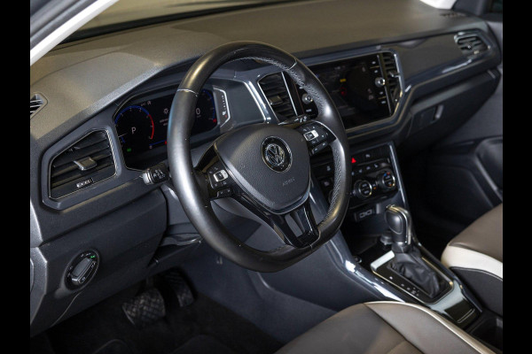 Volkswagen T-Roc 1.5 TSI Sport / 150pk / Panorama dak / Lederen bekleding / Achteruitrijcamera / Stoelverwarming /