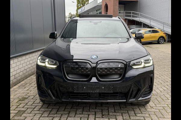 BMW iX3 Executive M Sport 80 kWh 19"/SOH 99,9%/Panoramadak/Leder + memory/Stoelverwarming/Dodehoek/Elektrische klep/Camera/Adaptieve cruise/Apple Carplay & Android Auto