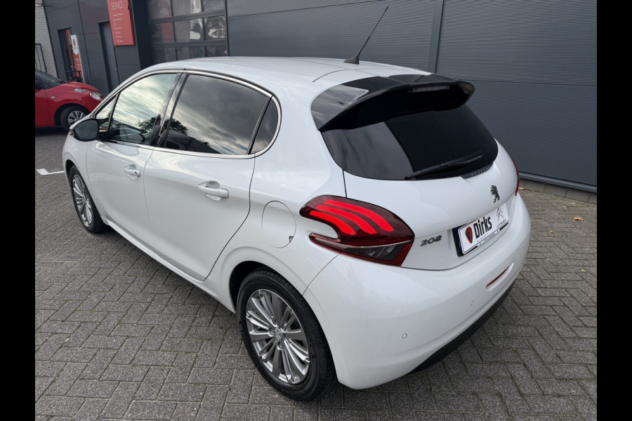Peugeot 208 110pk Allure (Automatische Airco - Navigatie - Apple Carplay - Parkersensoren - Lichtmetalen velgen)