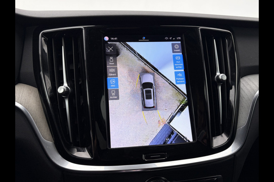 Volvo V60 2.0 T6 PHEV AWD Plus Dark Elek.Trekhaak HK Leer 360° Stoelverw+Ventilatie VOL!