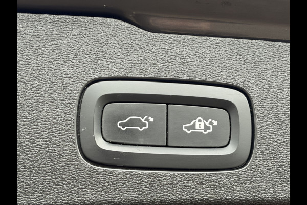 Volvo V60 2.0 T6 PHEV AWD Plus Dark Elek.Trekhaak HK Leer 360° Stoelverw+Ventilatie VOL!