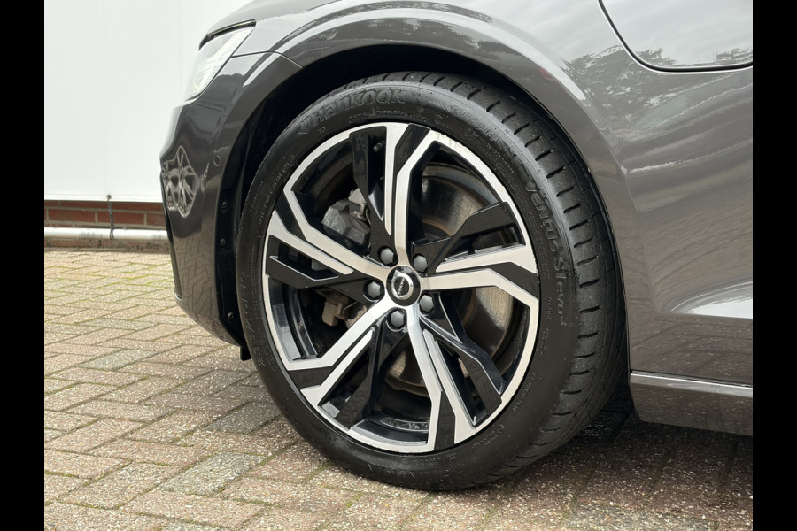 Volvo V60 2.0 T6 PHEV AWD Plus Dark Elek.Trekhaak HK Leer 360° Stoelverw+Ventilatie VOL!