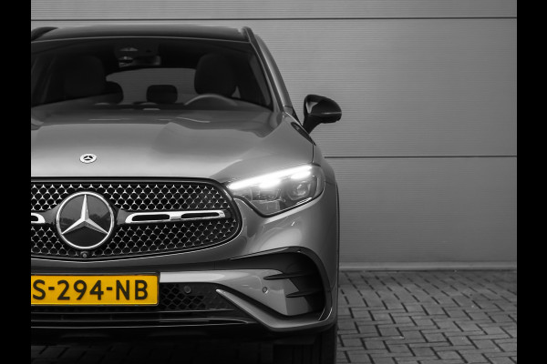 Mercedes-Benz GLC 300e 4MATIC AMG Pano Distronic Night Keyless 360° 20"