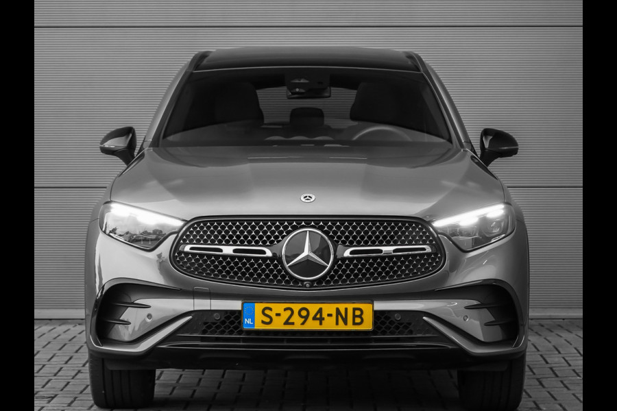 Mercedes-Benz GLC 300e 4MATIC AMG Pano Distronic Night Keyless 360° 20"