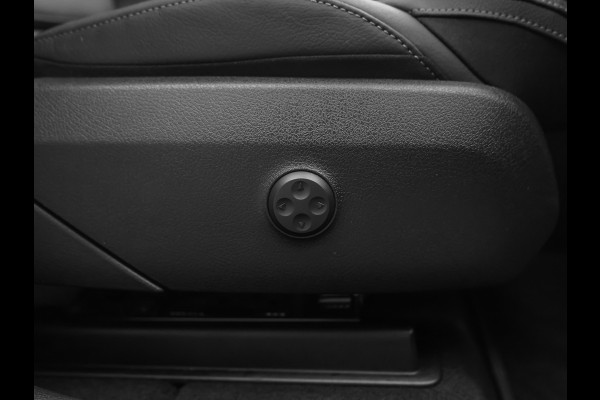 Mercedes-Benz GLC 300e 4MATIC AMG Pano Distronic Night Keyless 360° 20"