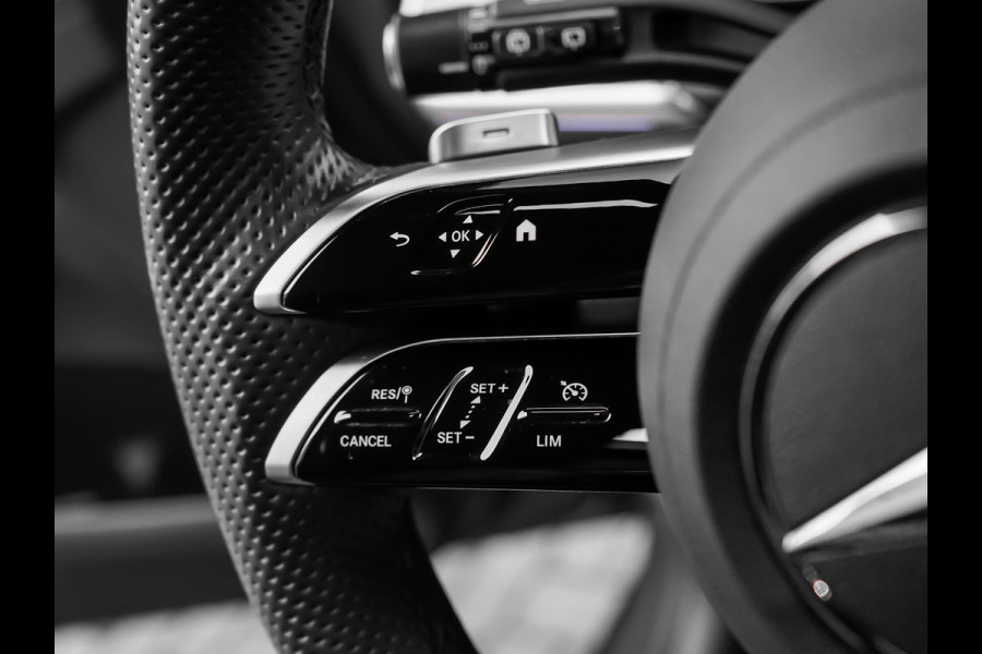 Mercedes-Benz GLC 300e 4MATIC AMG Pano Distronic Night Keyless 360° 20"