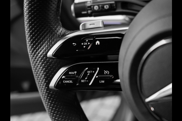 Mercedes-Benz GLC 300e 4MATIC AMG Pano Distronic Night Keyless 360° 20"