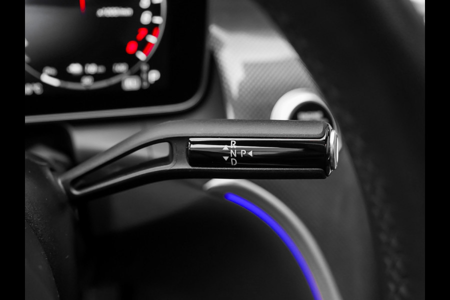 Mercedes-Benz GLC 300e 4MATIC AMG Pano Distronic Night Keyless 360° 20"