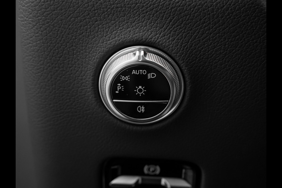 Mercedes-Benz GLC 300e 4MATIC AMG Pano Distronic Night Keyless 360° 20"
