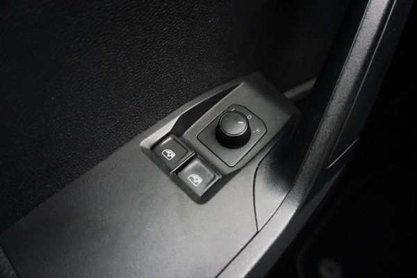 Seat Ibiza 1.0 TSI Flex/CARPLAY/NAVIGATIE/CRUISE CONTROL!