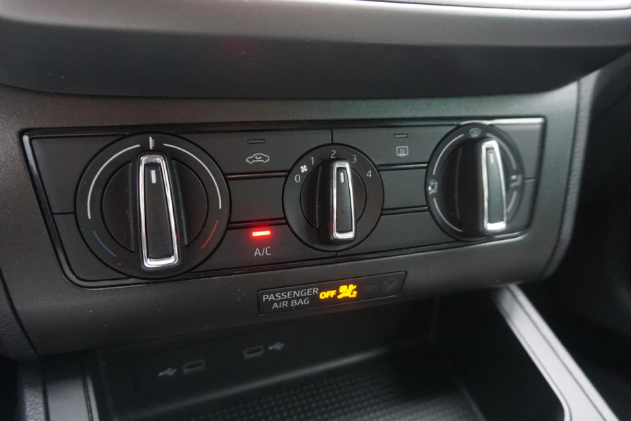 Seat Ibiza 1.0 TSI Flex/CARPLAY/NAVIGATIE/CRUISE CONTROL!