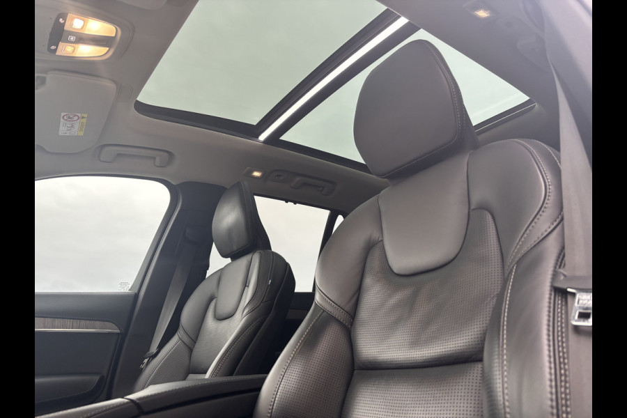Volvo XC90 2.0 T8 Recharge AWD Ultimate Dark Long Range | Luchtvering | Zwenkbare trekhaak | Panoramadak | Stoelverkoeling | 22'' Wielen |