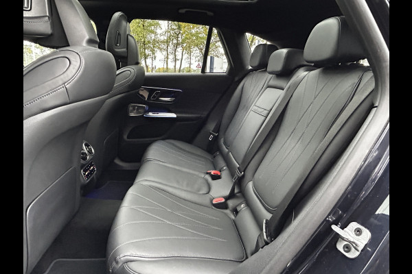 Mercedes-Benz GLC 400e AMG 4Matic // Luchtvering // Achteras besturing // Headup // Trekhaak // Memory // Burmester // 360 Camera // Keyless