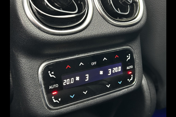 Mercedes-Benz GLC 400e AMG 4Matic // Luchtvering // Achteras besturing // Headup // Trekhaak // Memory // Burmester // 360 Camera // Keyless