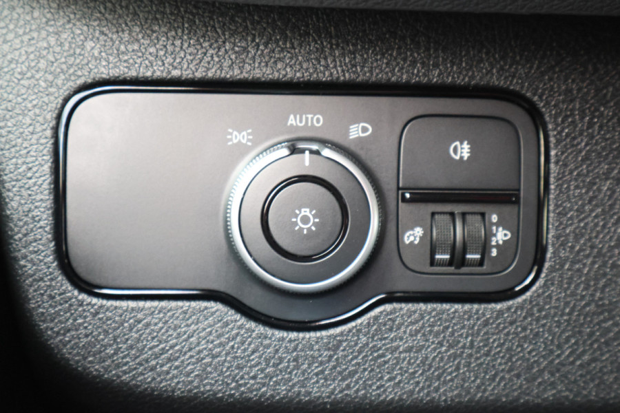 Mercedes-Benz Sprinter 317 CDI Aut. L2H1 DC 5-zits