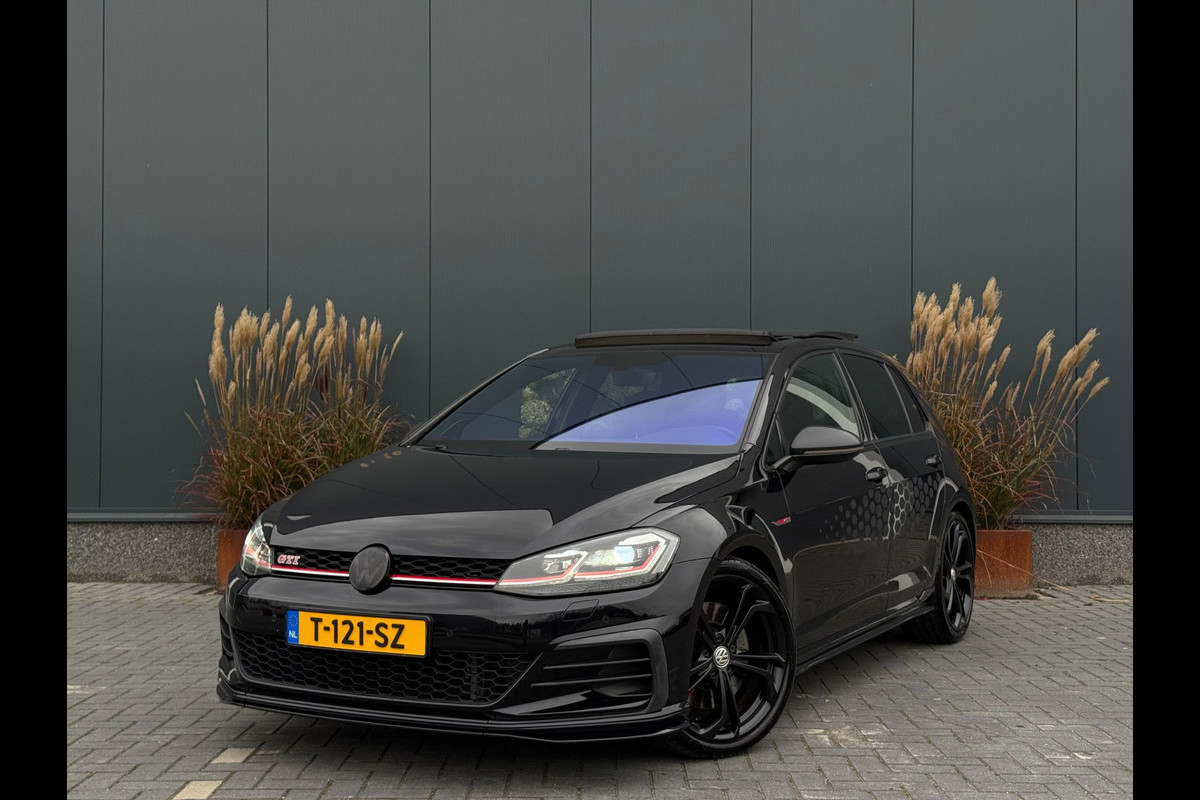 Volkswagen Golf 2.0 TSI GTI TCR | Pano | ACC | Camera | Keyless