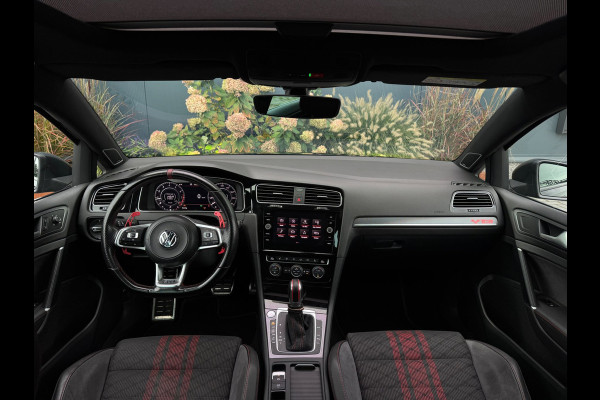 Volkswagen Golf 2.0 TSI GTI TCR | Pano | ACC | Camera | Keyless