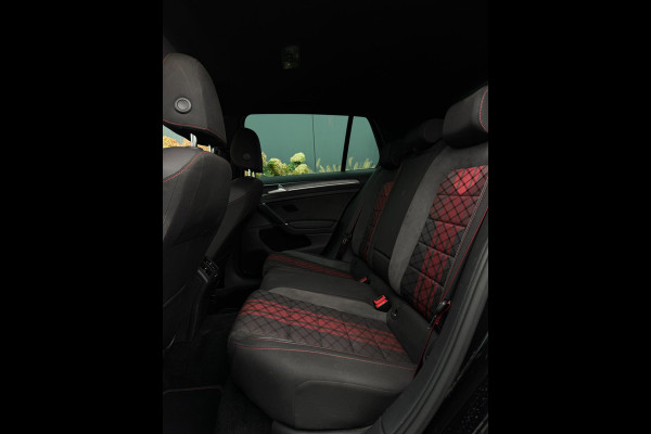 Volkswagen Golf 2.0 TSI GTI TCR | Pano | ACC | Camera | Keyless