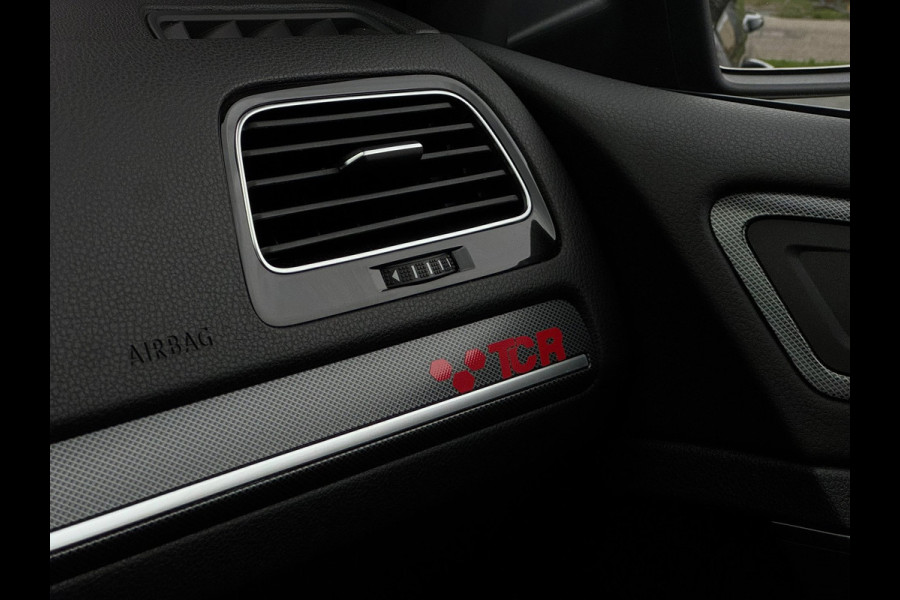 Volkswagen Golf 2.0 TSI GTI TCR | Pano | ACC | Camera | Keyless