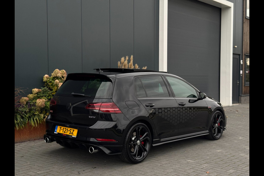 Volkswagen Golf 2.0 TSI GTI TCR | Pano | ACC | Camera | Keyless