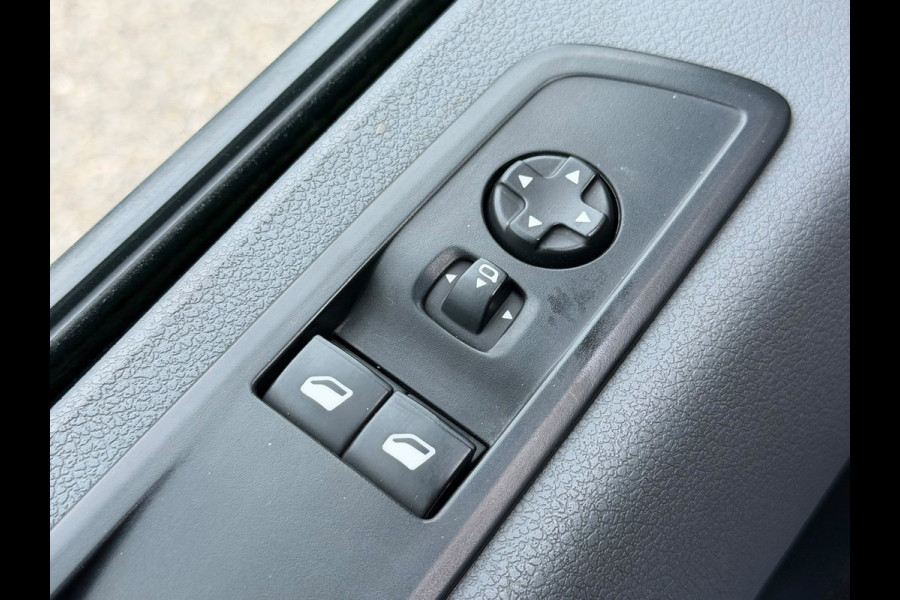 Opel Vivaro 2.0 CDTI L2H1 Edition 122PK Automaat / Camera / Navi / App connect