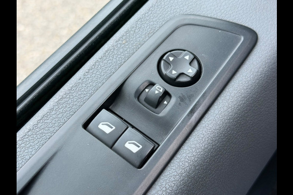 Opel Vivaro 2.0 CDTI L2H1 Edition 122PK Automaat / Camera / Navi / App connect