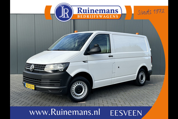 Volkswagen Transporter 2.0 TDI 102 PK / L1H1 / BOTT INRICHTING SERVICEBUS / 1e EIGENAAR / TREKHAAK / AIRCO / CRUISE CONTROL
