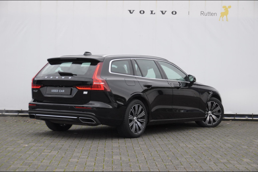 Volvo V60 T6 340PK Automaat Recharge AWD Inscription / Trekhaak / BLIS / Cruise control / Stoel en stuurwielverwarming / Parkeersensoren met camera / Elektrische achterklep / Keyless entry