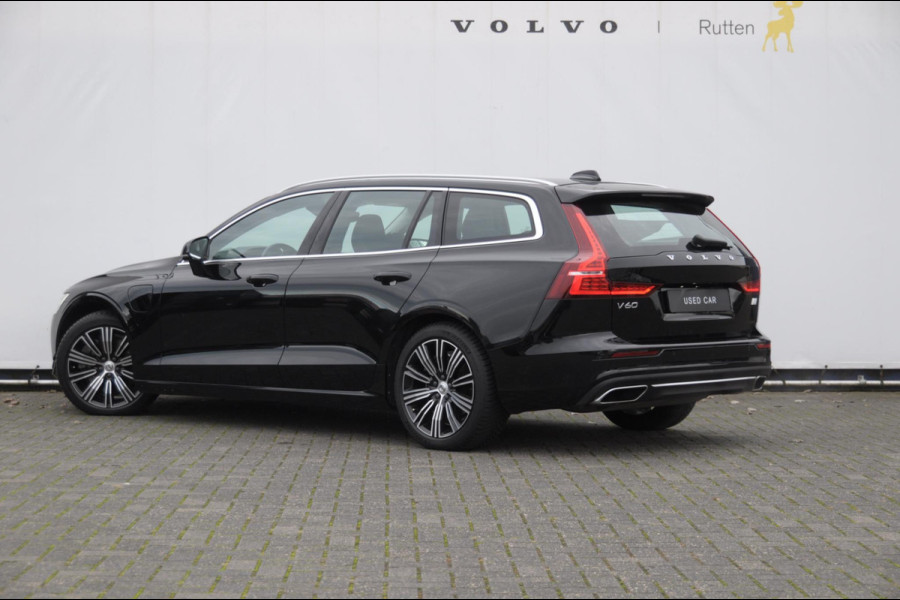 Volvo V60 T6 340PK Automaat Recharge AWD Inscription / Trekhaak / BLIS / Cruise control / Stoel en stuurwielverwarming / Parkeersensoren met camera / Elektrische achterklep / Keyless entry