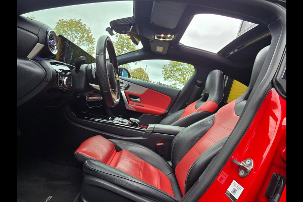 Mercedes-Benz CLA-Klasse 200 AMG 45 Look / Leder / Memory / Elek Stoelen / Camera / Open Pano / Led / Pdc / 19 Inch