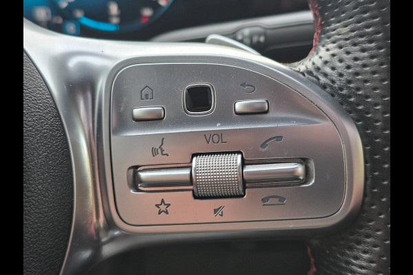 Mercedes-Benz CLA-Klasse 200 AMG 45 Look / Leder / Memory / Elek Stoelen / Camera / Open Pano / Led / Pdc / 19 Inch