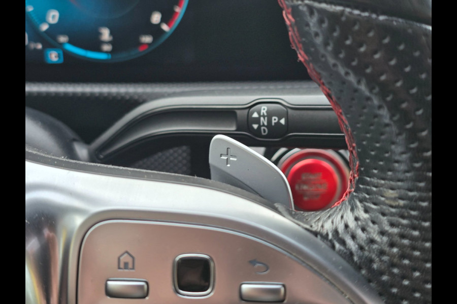 Mercedes-Benz CLA-Klasse 200 AMG 45 Look / Leder / Memory / Elek Stoelen / Camera / Open Pano / Led / Pdc / 19 Inch