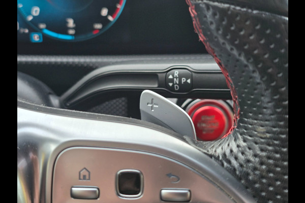 Mercedes-Benz CLA-Klasse 200 AMG 45 Look / Leder / Memory / Elek Stoelen / Camera / Open Pano / Led / Pdc / 19 Inch