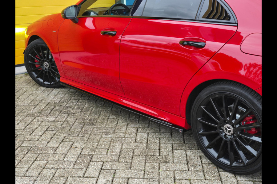 Mercedes-Benz CLA-Klasse 200 AMG 45 Look / Leder / Memory / Elek Stoelen / Camera / Open Pano / Led / Pdc / 19 Inch