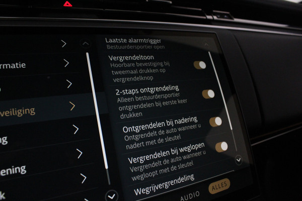 Land Rover Range Rover Sport 3.0 P460e Dynamic SE PHEV > Pano.schuif/Black-Pack/Winterpakket/Ventilatie/Carpathian Grey