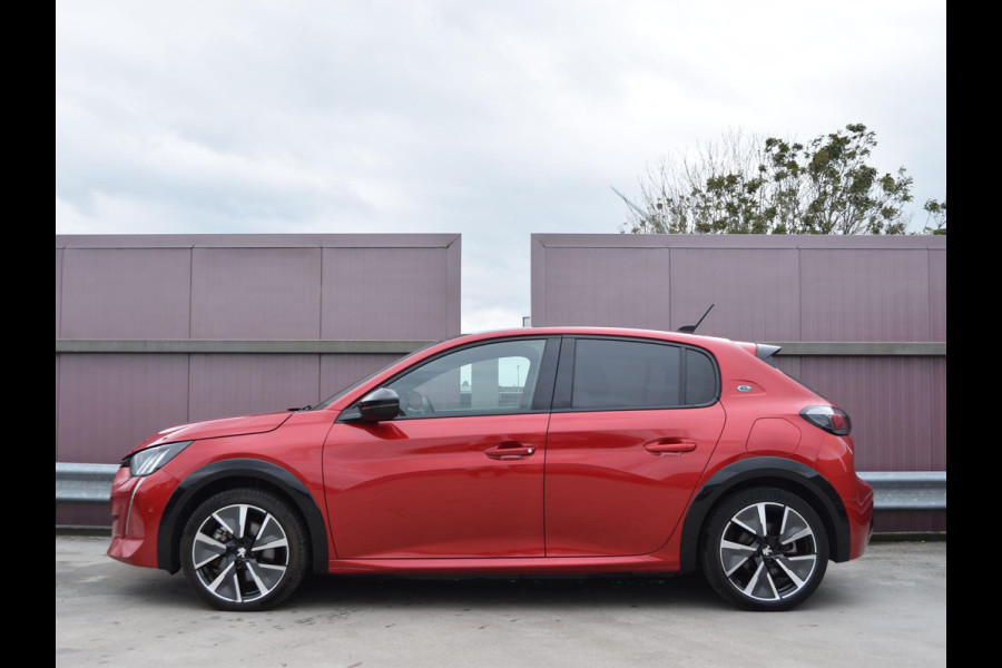 Peugeot e-208 EV GT Pack 50 kWh | ADAPTIVE CRUISE CONTROL | STOELVERWARMING | PANORAMADAK | PARKEERSENSOREN MET CAMERA