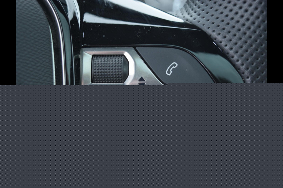 Peugeot e-208 EV GT Pack 50 kWh | ADAPTIVE CRUISE CONTROL | STOELVERWARMING | PANORAMADAK | PARKEERSENSOREN MET CAMERA