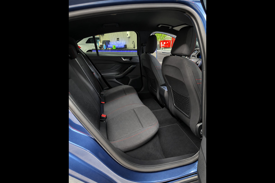 Ford Focus 1.0 ST Line |Automaat|Stoelverwarming|CAM|CARPLAY