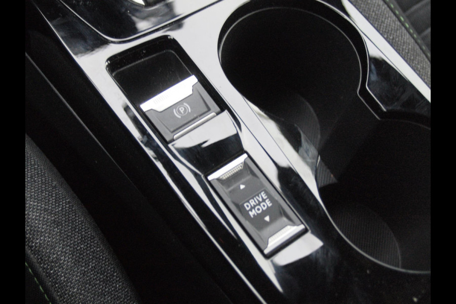 Peugeot e-2008 EV Active 54 kWh | Nieuw Model | SOH 94% | Warmtepomp | Apple Carplay | Dealeronderhouden | NL-Auto |