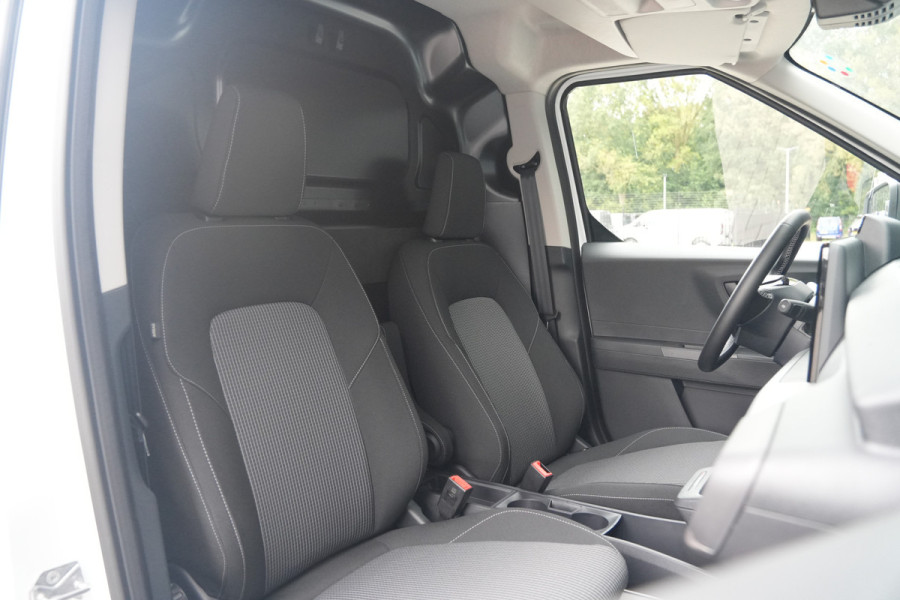 Ford E-Transit Courier Trend 46 kWh 136pk - Trekhaak - Vloerplaat - Camera - Cruise - Carplay/Android - Rijklaar