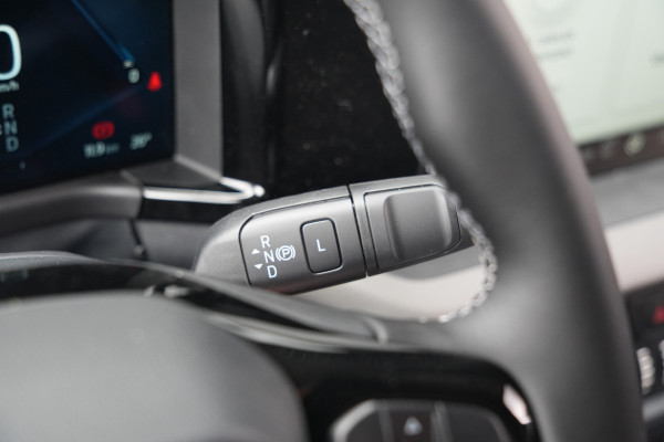 Ford E-Transit Courier Trend 46 kWh 136pk - Trekhaak - Vloerplaat - Camera - Cruise - Carplay/Android - Rijklaar