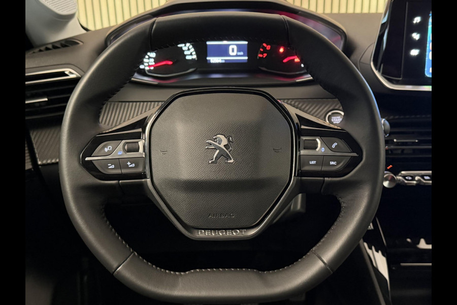 Peugeot 208 1.2 PureTech 100PK Allure Pack | Carplay | Camera | Stoelverw. | Incl. garantie