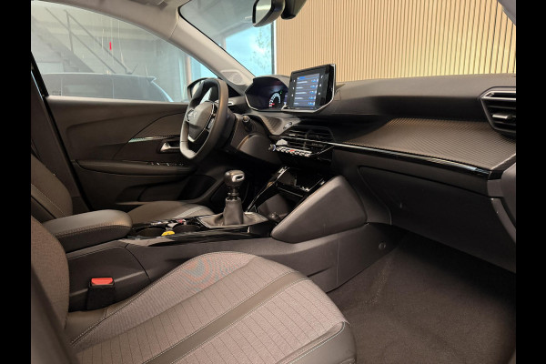 Peugeot 208 1.2 PureTech 100PK Allure Pack | Carplay | Camera | Stoelverw. | Incl. garantie