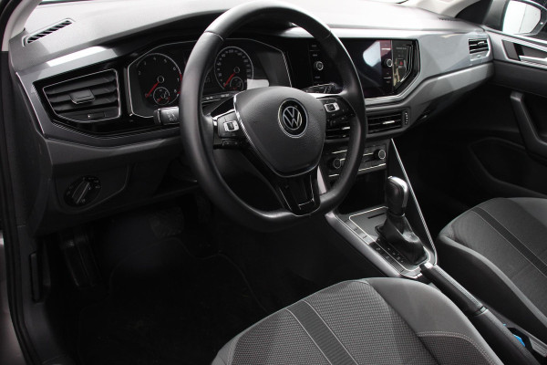 Volkswagen Polo 1.0 TSI 110pk DSG Highline Navigatie Apple Carplay/Android Auto Camera Parkeersensoren Adaptive Cruise Control