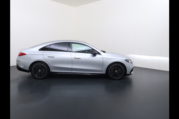 Mercedes-Benz CLA-Klasse 200 AMG line | Pano Massage Keyless Passagiersdisplay