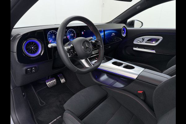 Mercedes-Benz CLA-Klasse 200 AMG line | Pano Massage Keyless Passagiersdisplay