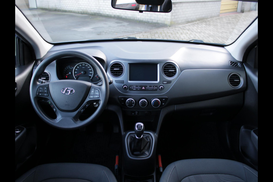 Hyundai i10 1.0i Comfort | APPLE CARPLAY | PARKEER SENSOREN | 12 MAANDEN BOVAG GARANTIE |